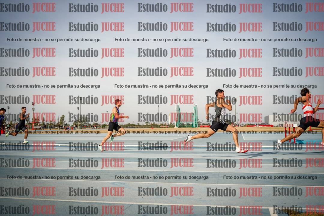 Fotos de los 200 m llanos de varones