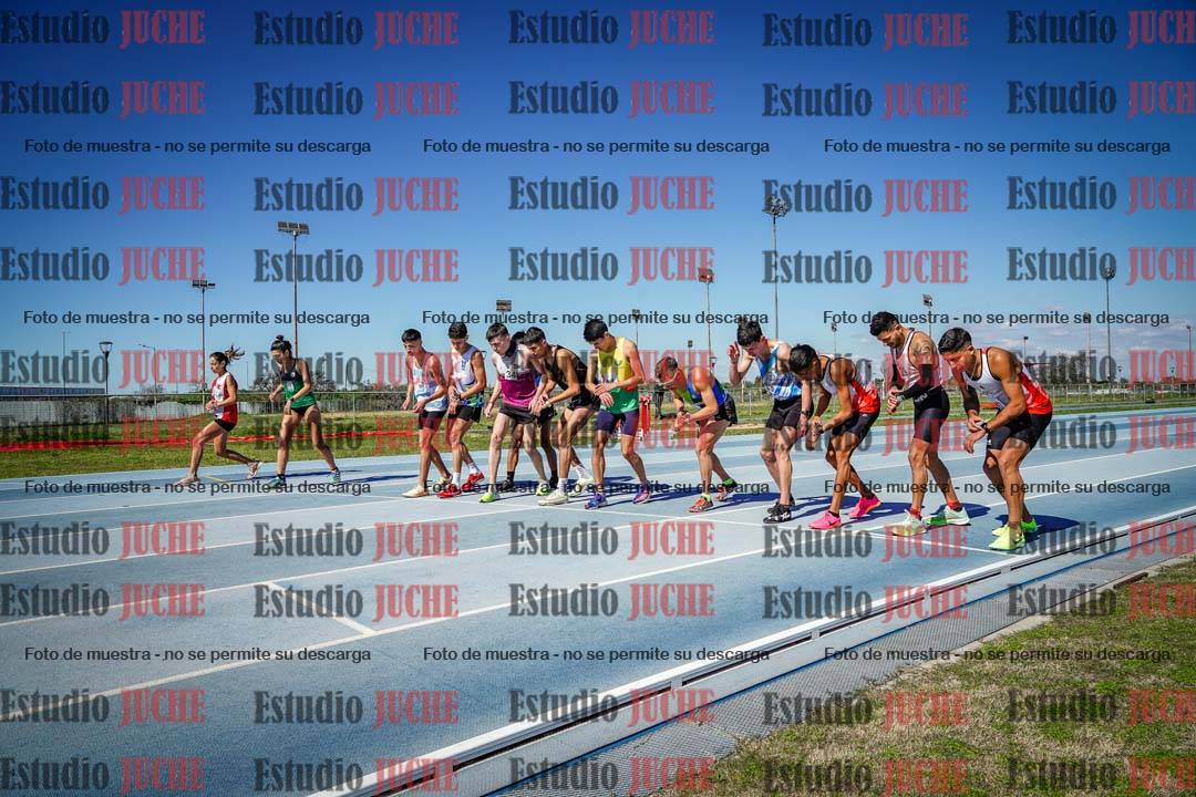 Fotos de los 5000 m llanos de mujeres y varones