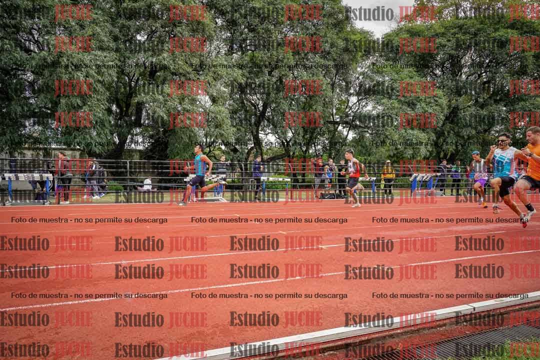 Fotos de los 100 m llanos de varones