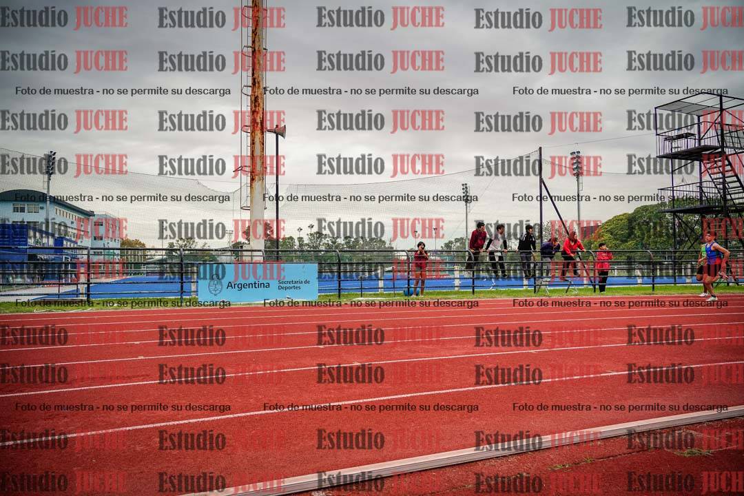 Fotos de los 200 m llanos de varones