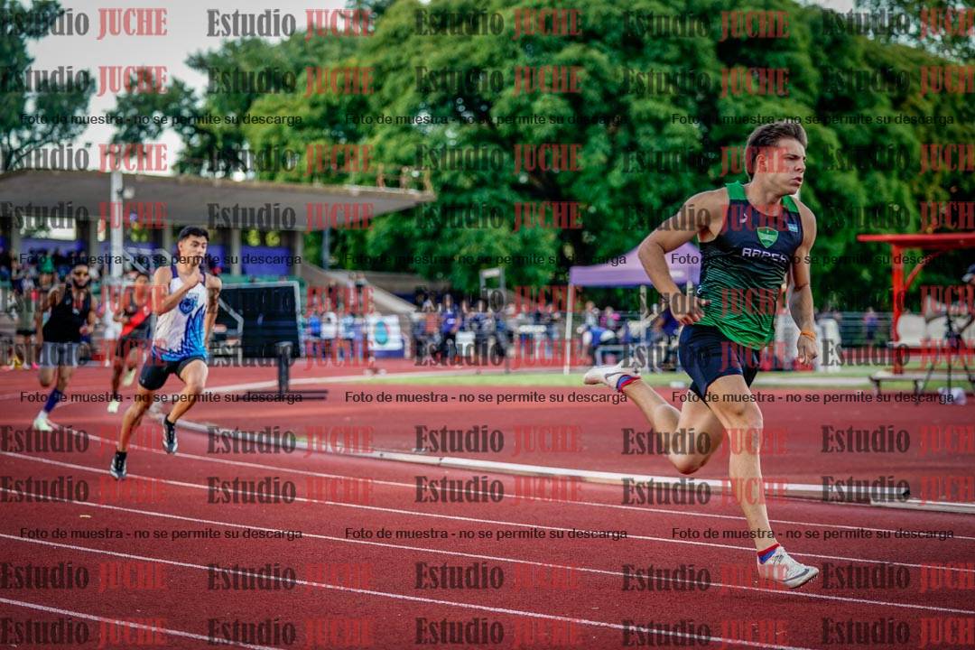 Fotos de los 400 m llanos de varones