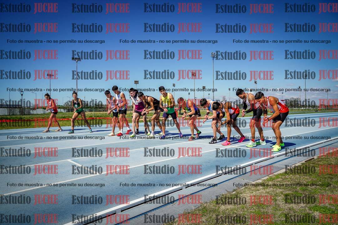 Fotos de los 5000 m llanos de mujeres y varones
