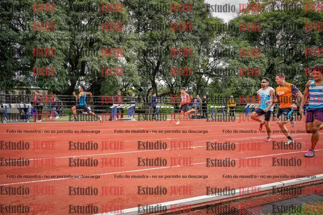 Fotos de los 100 m llanos de varones