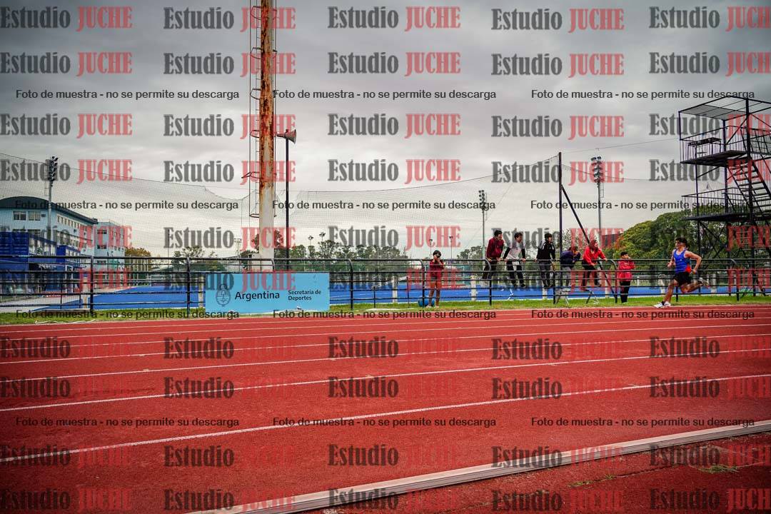 Fotos de los 200 m llanos de varones