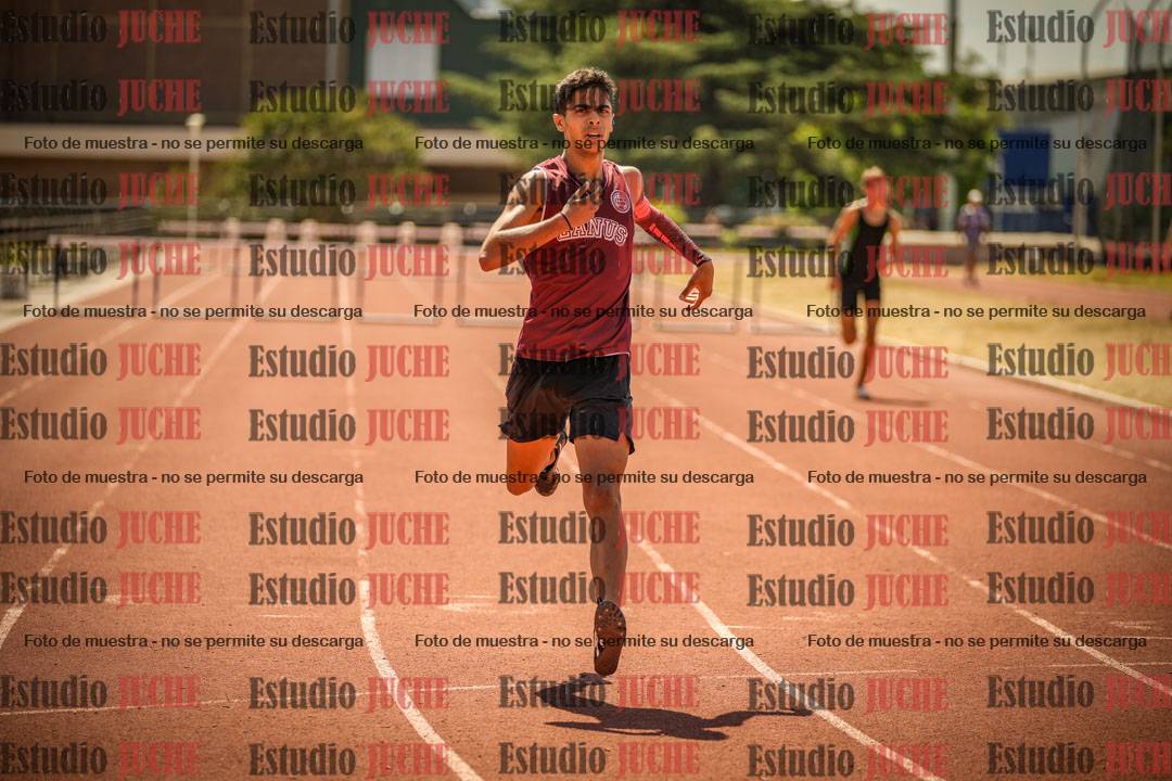 Fotos de los 400 m con vallas de varones
