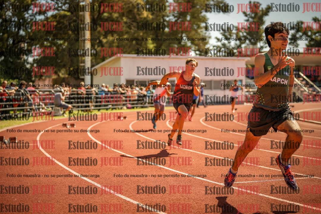 Fotos de los 400 m llanos de varones