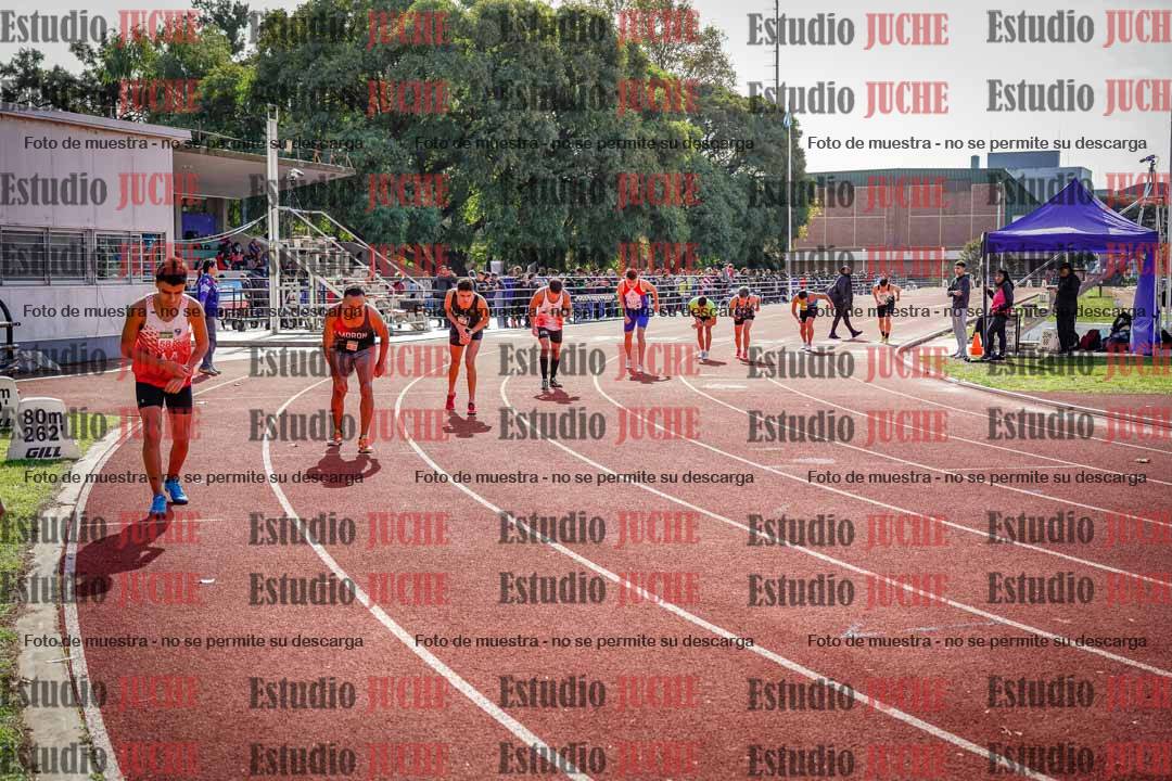 Fotos de los 800 m llanos de varones