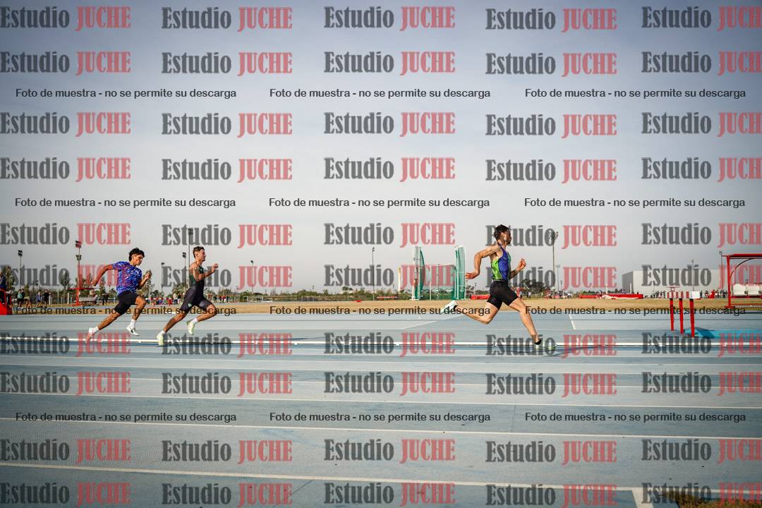 Fotos de los 200 m llanos de varones