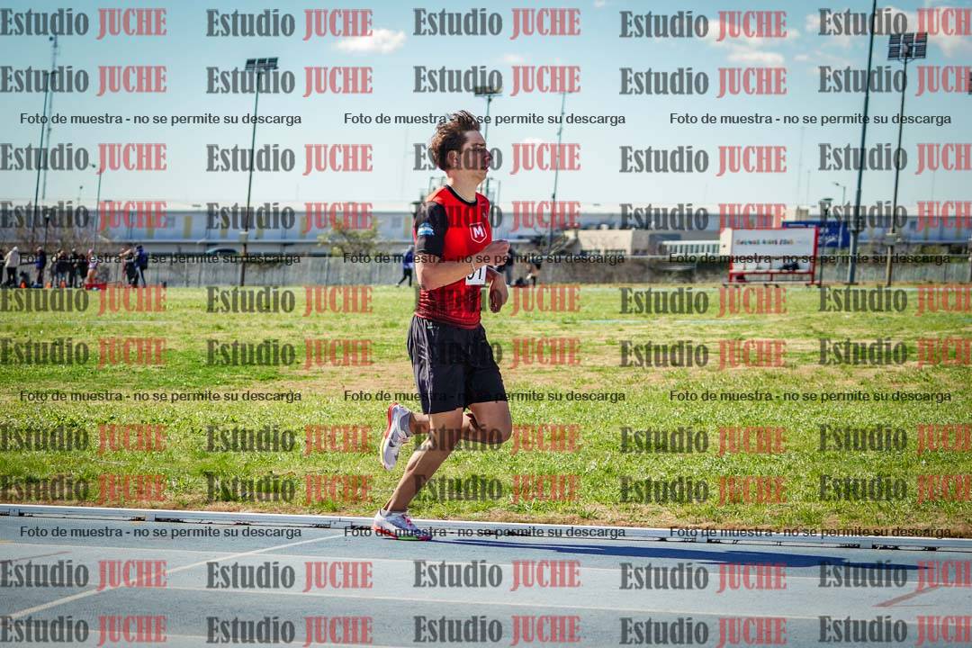 Fotos de los 800 m llanos de varones