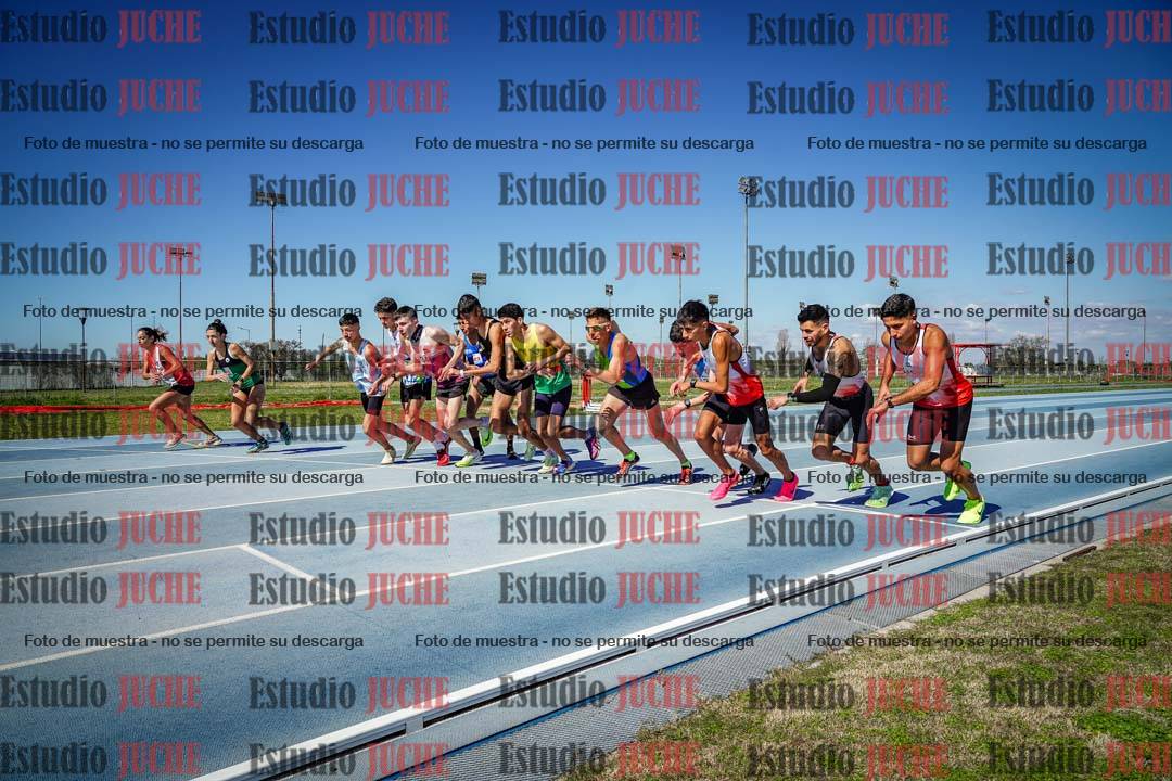 Fotos de los 5000 m llanos de mujeres y varones