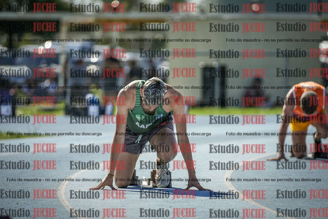 Fotos de los 400 m llanos de varones