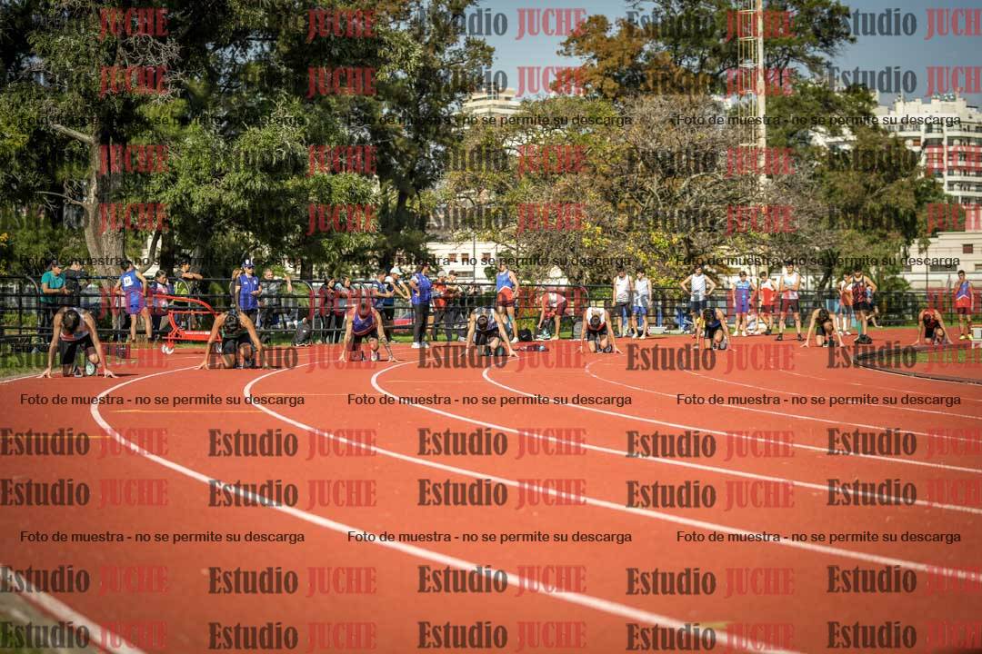 Fotos de los 200 m llanos de varones