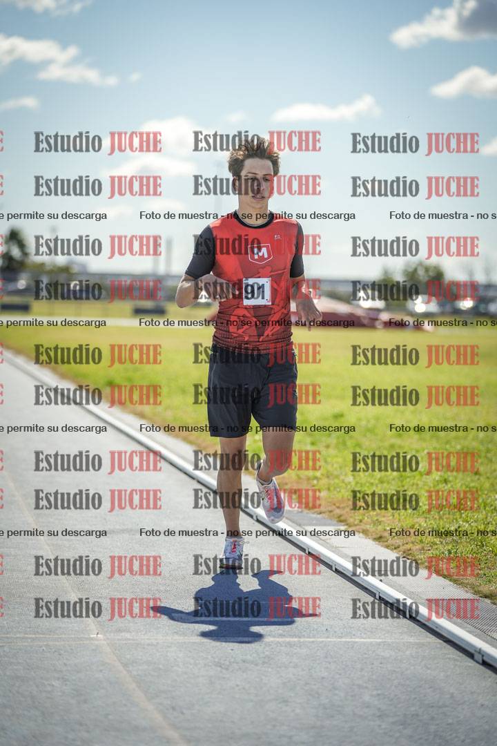 Fotos de los 800 m llanos de varones