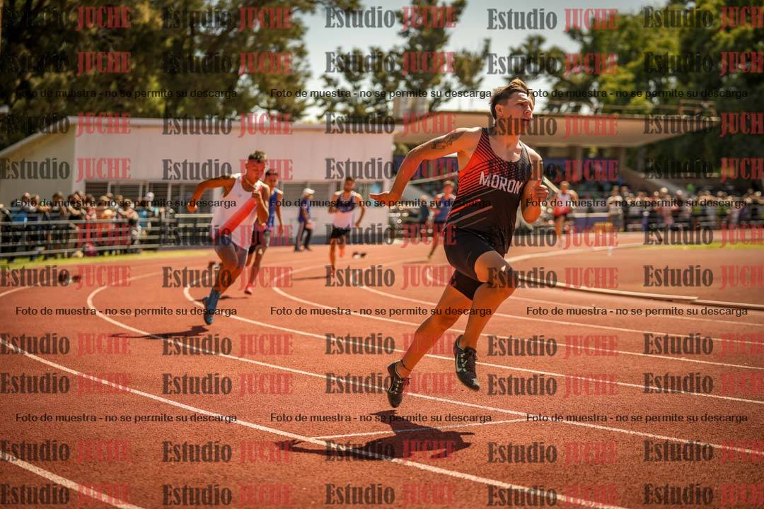 Fotos de los 400 m llanos de varones