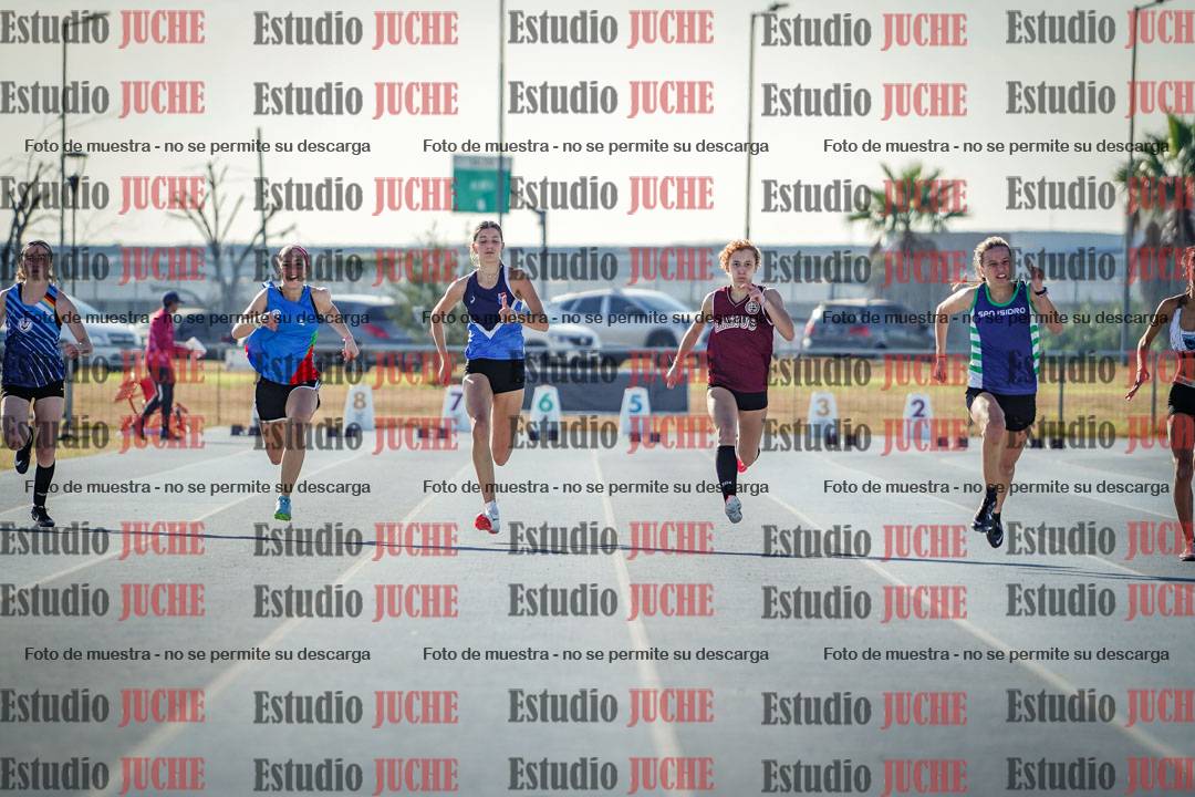 Fotos de los 100 m llanos de mujeres - FINAL U18