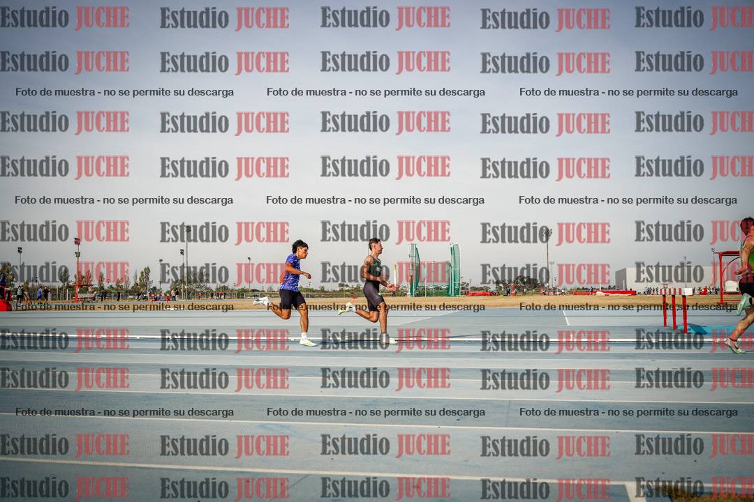 Fotos de los 200 m llanos de varones