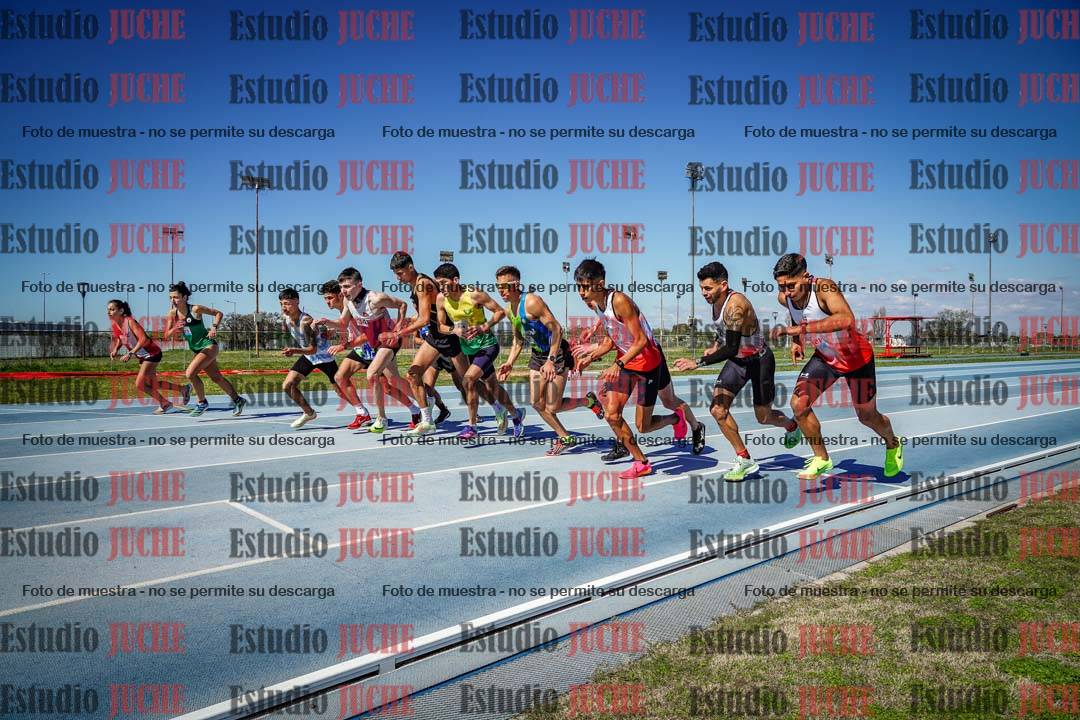 Fotos de los 5000 m llanos de mujeres y varones