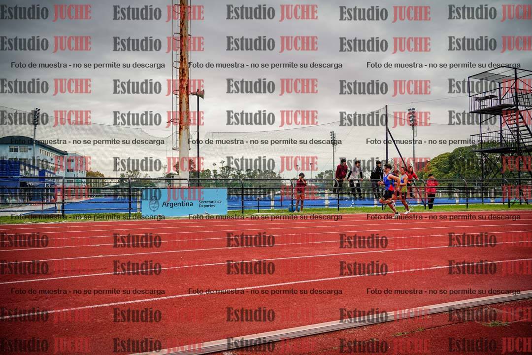 Fotos de los 200 m llanos de varones