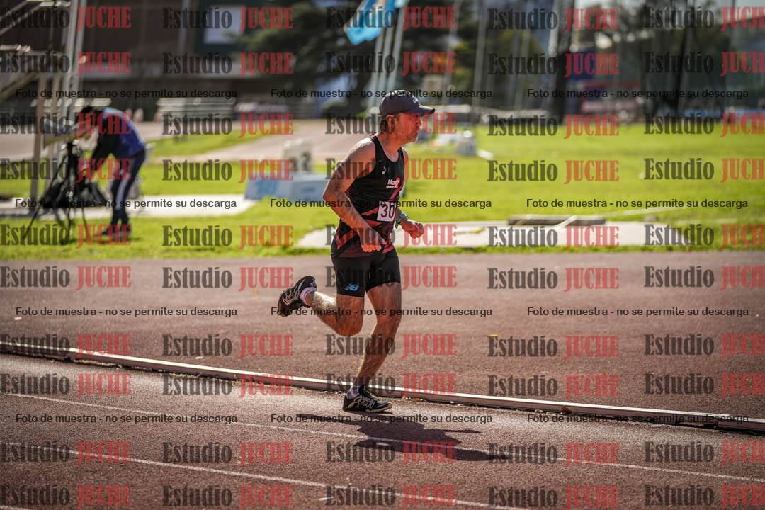 Fotos de los 800 m llanos de varones