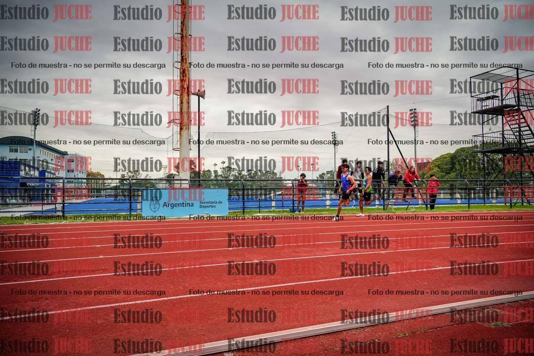 Fotos de los 200 m llanos de varones