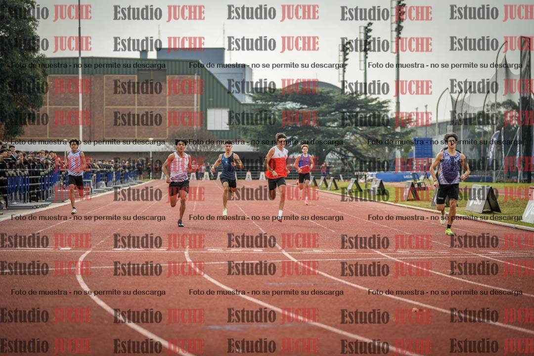 Fotos de los 400 m llanos de varones