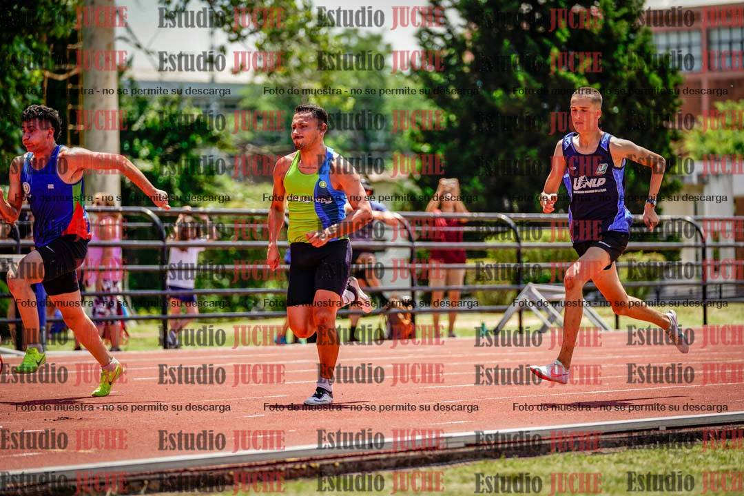 Fotos de los 100 m llanos de varones