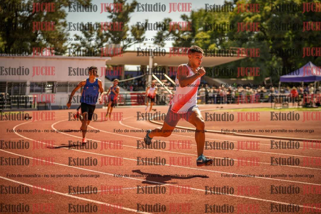 Fotos de los 400 m llanos de varones