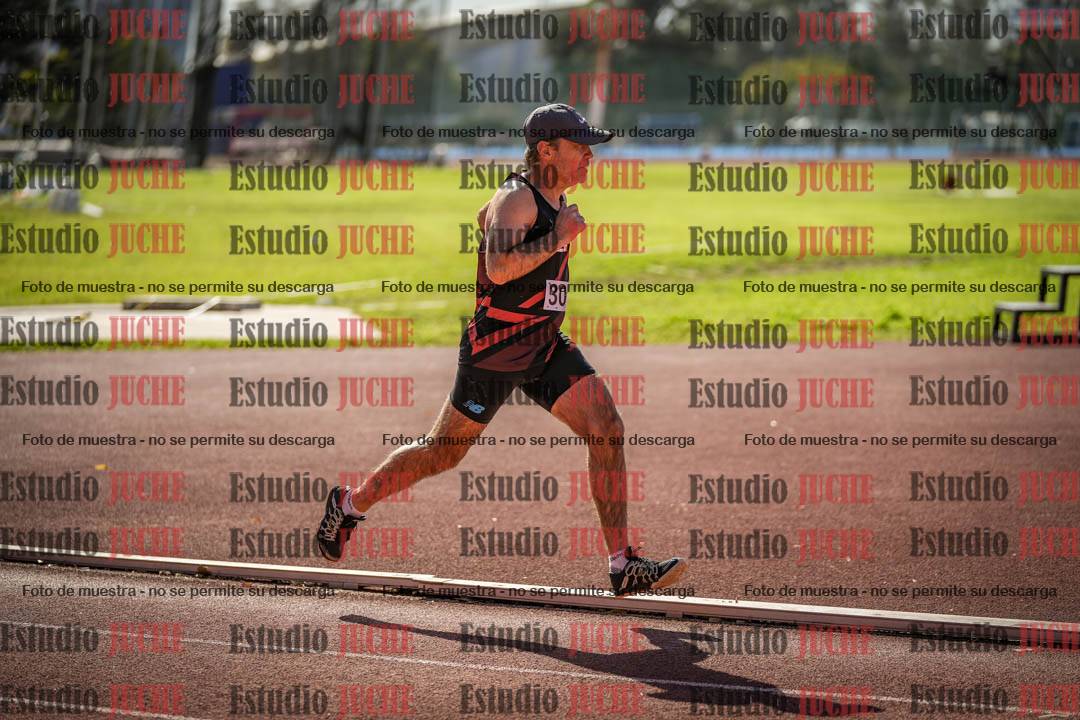 Fotos de los 800 m llanos de varones