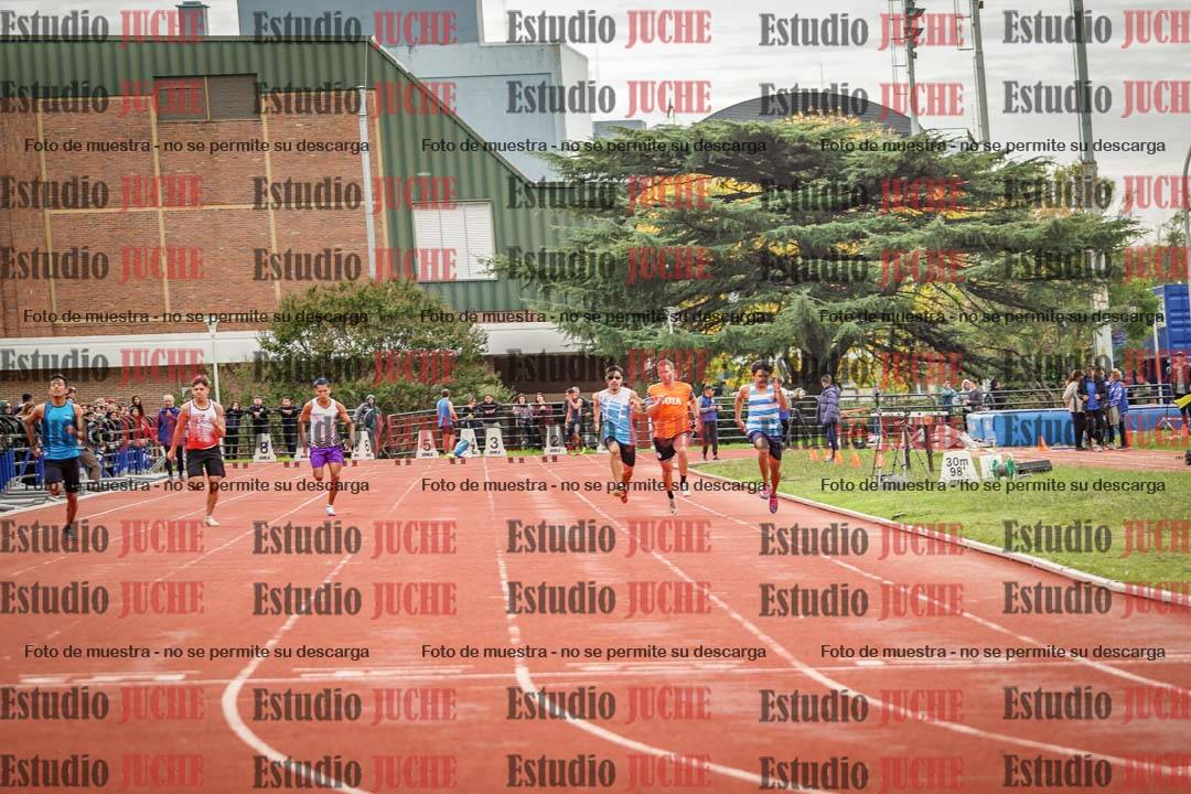 Fotos de los 100 m llanos de varones