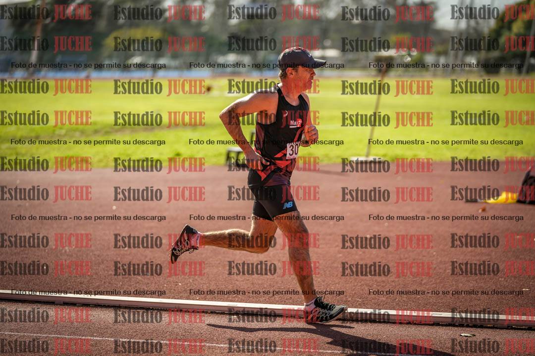 Fotos de los 800 m llanos de varones
