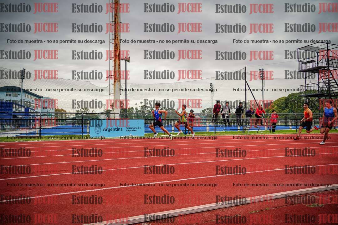 Fotos de los 200 m llanos de varones
