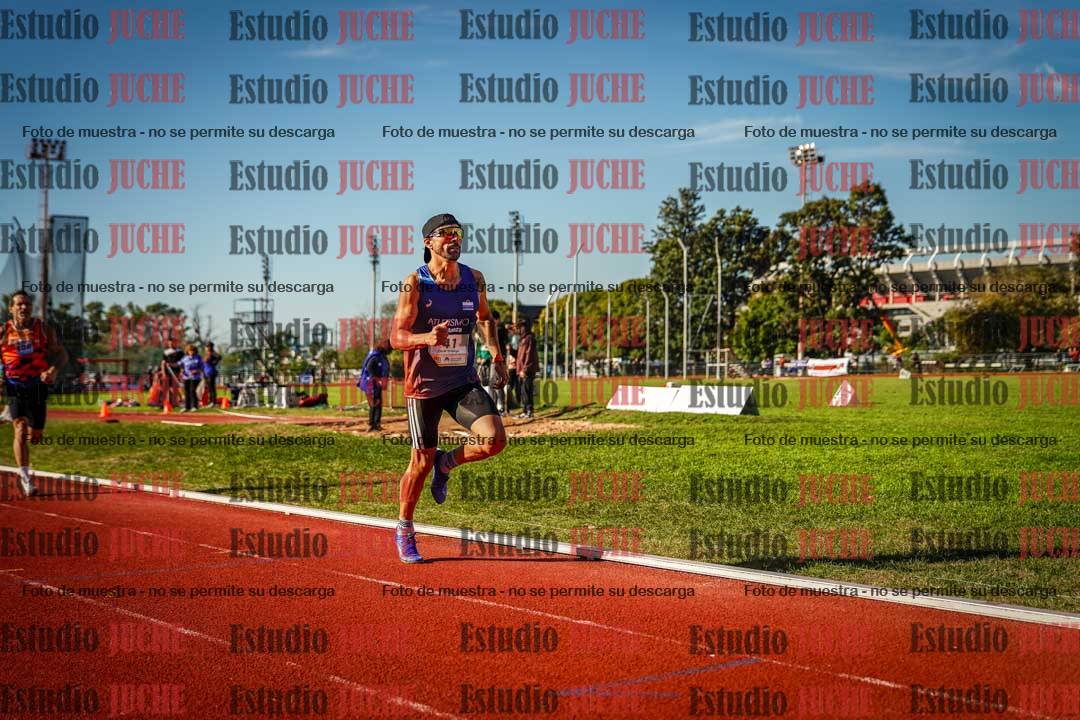 Fotos de los 800 m llanos de varones