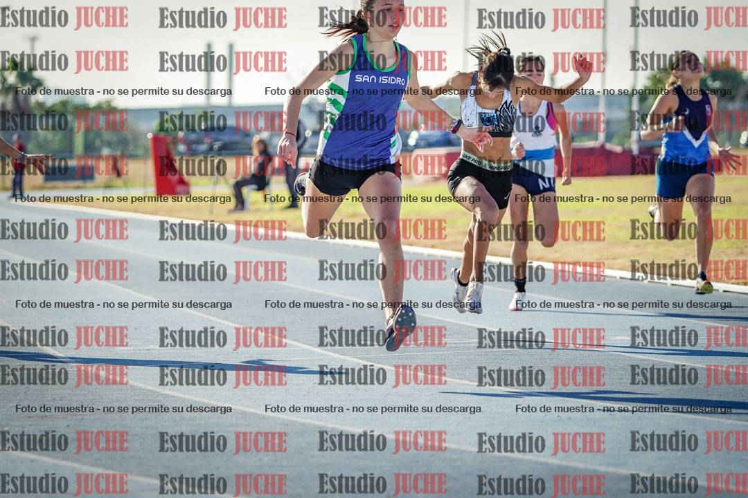 Fotos de los 100 m llanos de mujeres - FINAL U18
