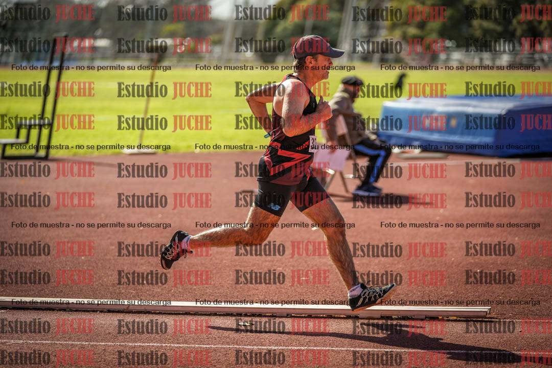 Fotos de los 800 m llanos de varones