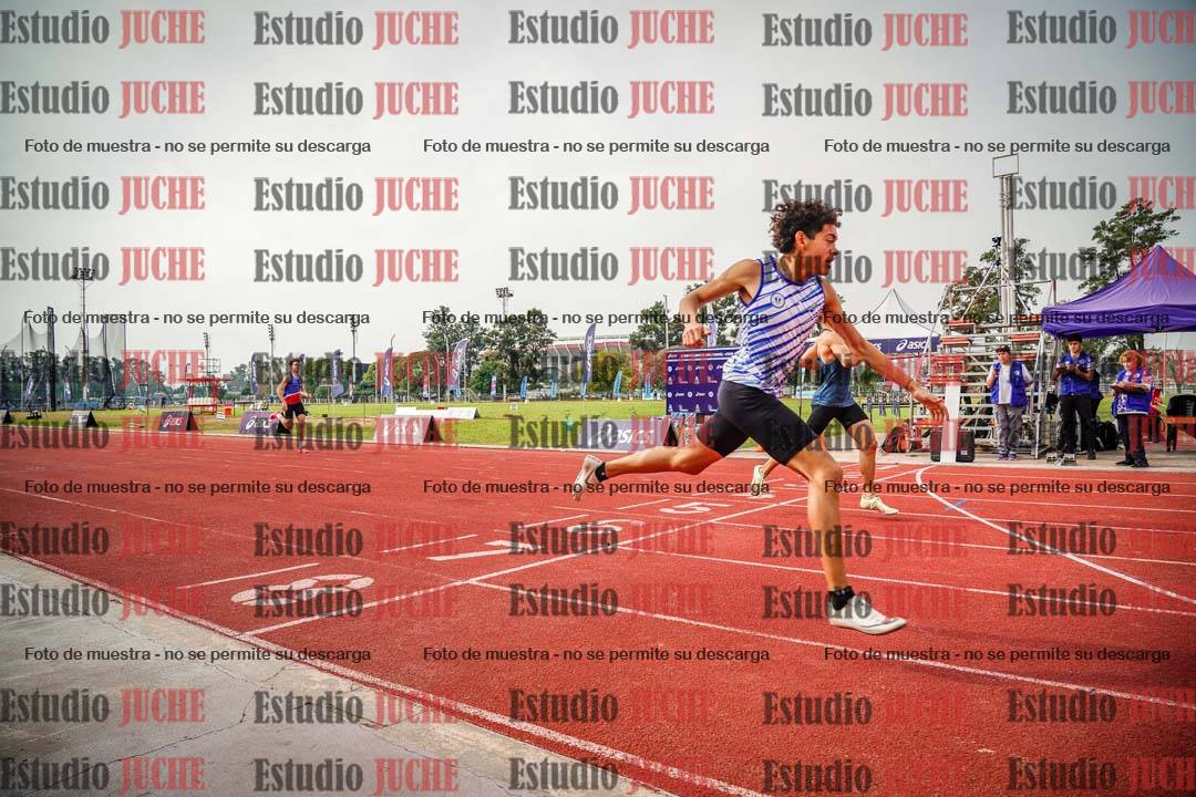 Fotos de los 400 m llanos de varones