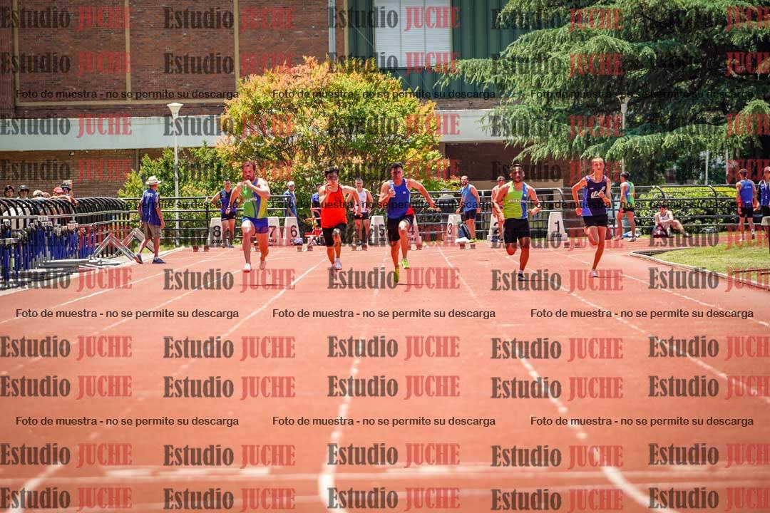 Fotos de los 100 m llanos de varones