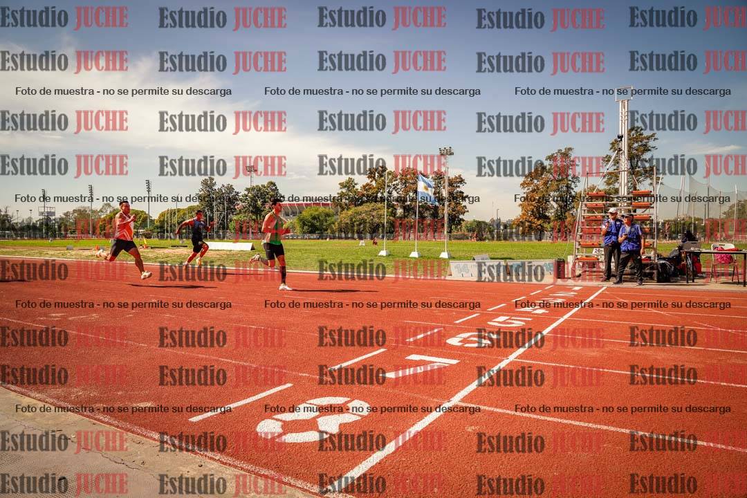 Fotos de los 100 m llanos de varones