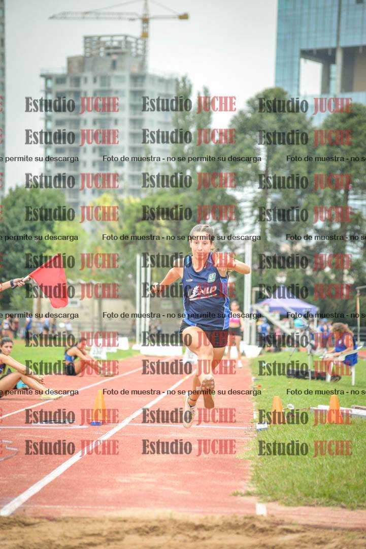 Fotos del salto triple - tabla de 8 y 10