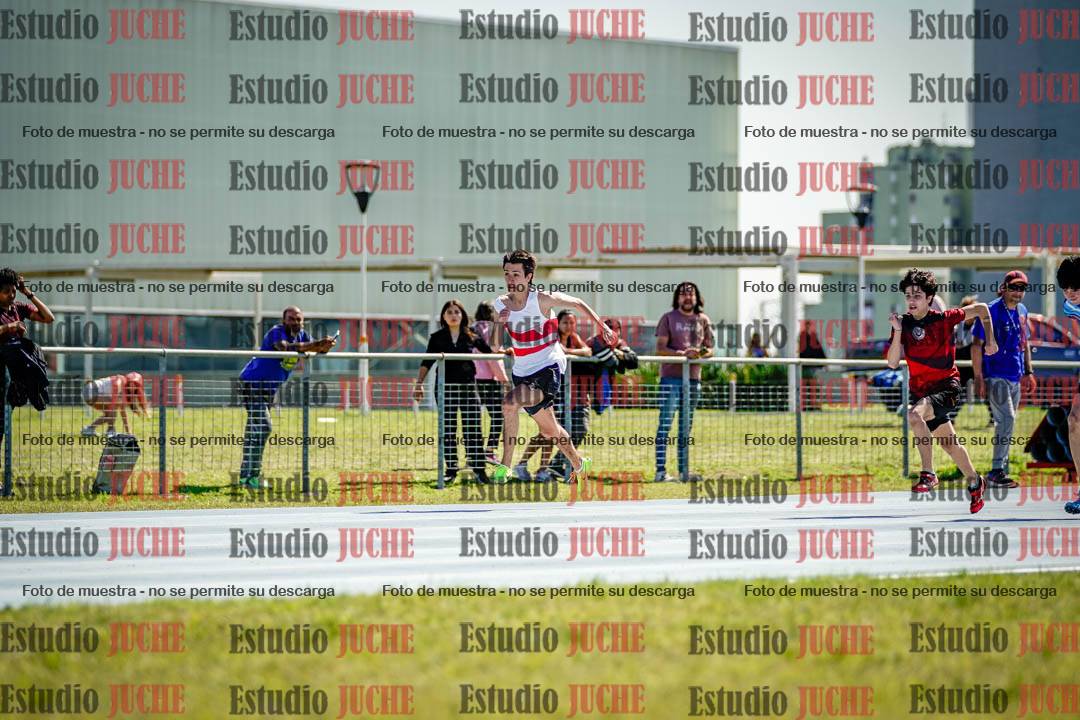 Fotos de los 100 m llanos de varones