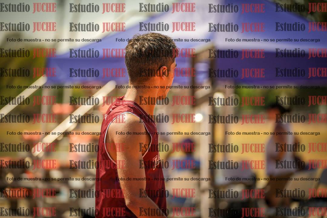 Fotos de los 400 m con vallas de varones
