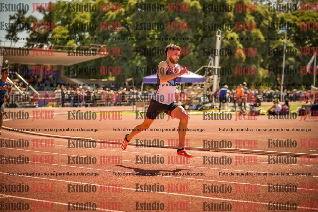 Fotos de los 400 m llanos de varones