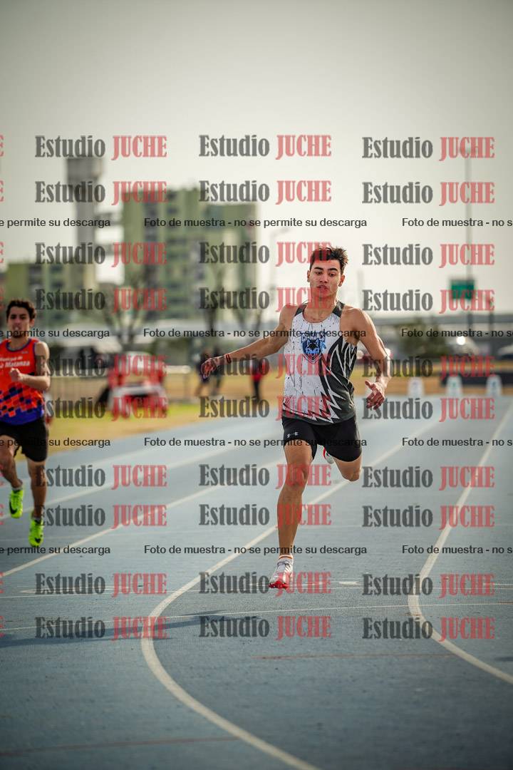 Fotos de los 200 m llanos de varones