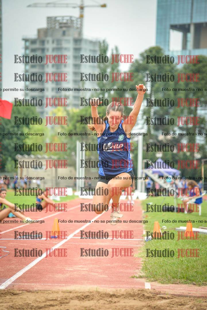 Fotos del salto triple - tabla de 8 y 10