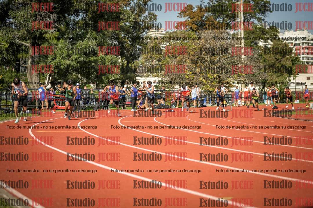 Fotos de los 200 m llanos de varones
