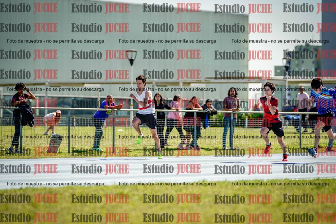Fotos de los 100 m llanos de varones