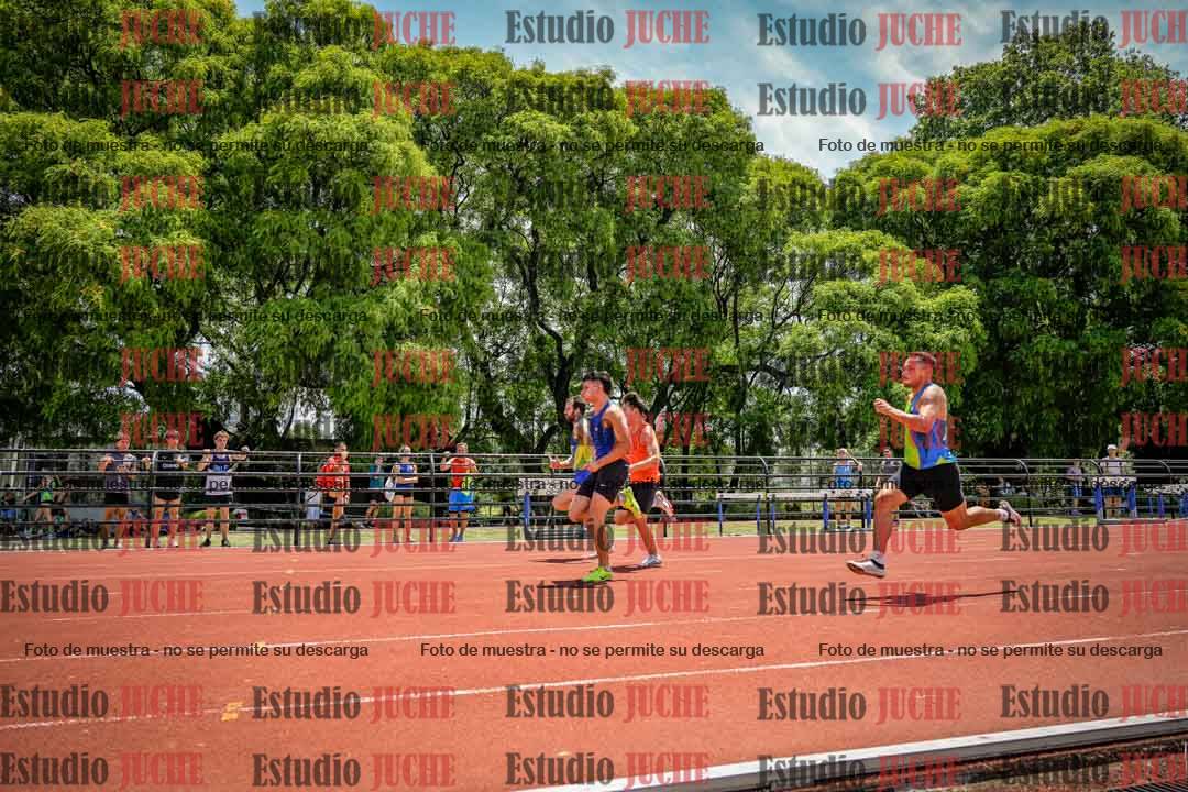 Fotos de los 100 m llanos de varones