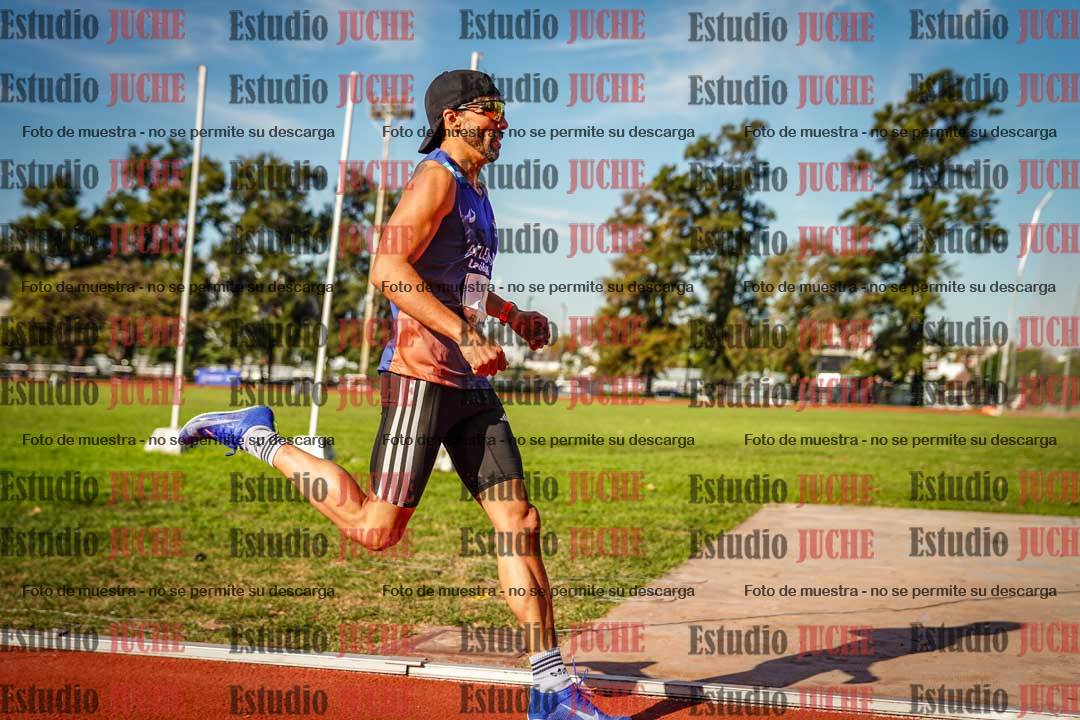 Fotos de los 800 m llanos de varones