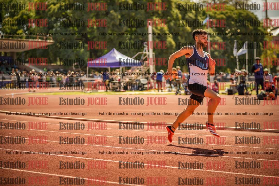 Fotos de los 400 m llanos de varones