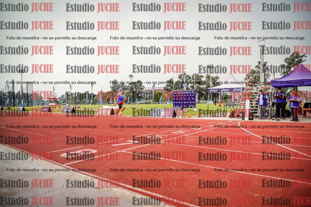Fotos de los 400 m llanos de varones