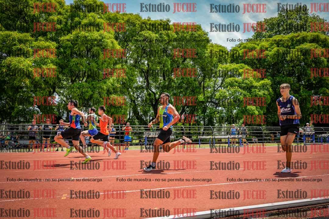 Fotos de los 100 m llanos de varones